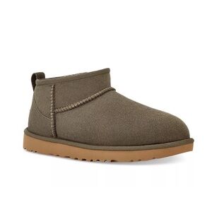 NEW IN BOX: Classic Ultra Mini Shearling Bootie